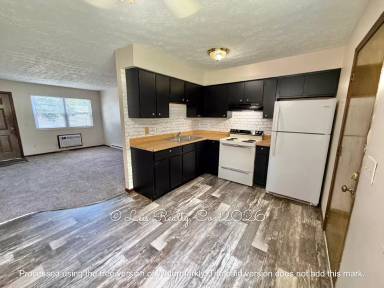 Main picture of 1275 Hilltop Cir