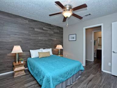 Main picture of Emhardt Apartments