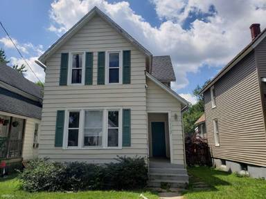 Main picture of 1113 Davis Ave NW