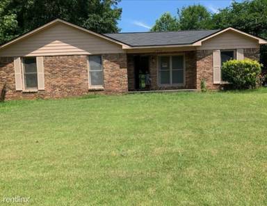 Main picture of 2910 Branton Woods Dr