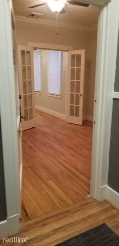Main picture of 640 Washington Rd