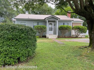 Main picture of 211 McCullars Ln