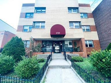 Main picture of 2729 John F Kennedy Blvd