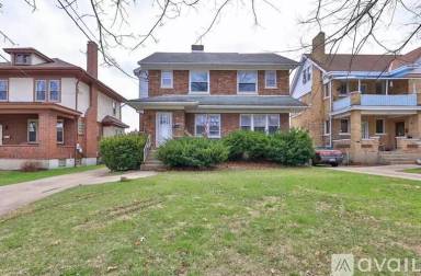 Main picture of 4913 Ralph Ave