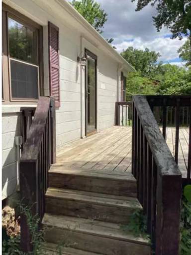 Main picture of 417 S Swain Ave