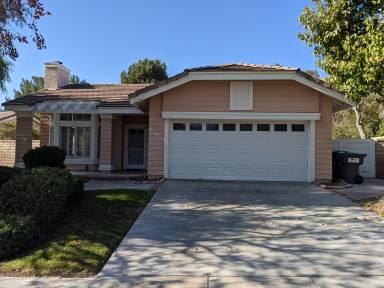 Main picture of 27147 Sanford Way