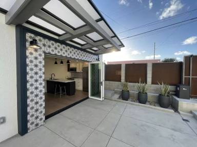Main picture of 3358 Bancroft St