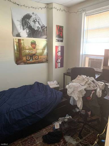Main picture of 33 Chelsea St