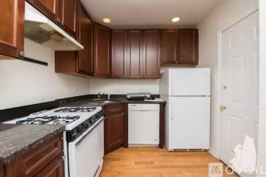 Main picture of 1249-55 W Henderson St & 3323-25 N Lakewood Ave