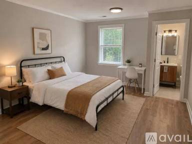 Main picture of 413 Howard Rd