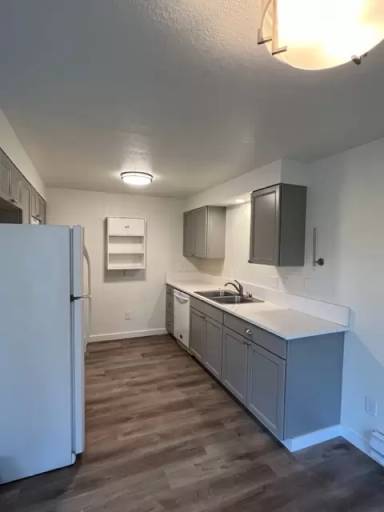 Main picture of 910-912 Natalie Pl