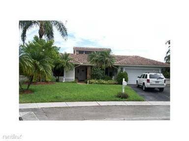 Main picture of 1440 NW 101st Ter