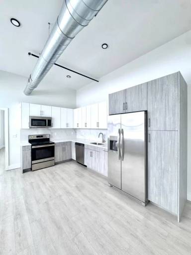 Main picture of 207 N Front St