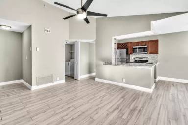 Main picture of 5686 Rock Island Rd