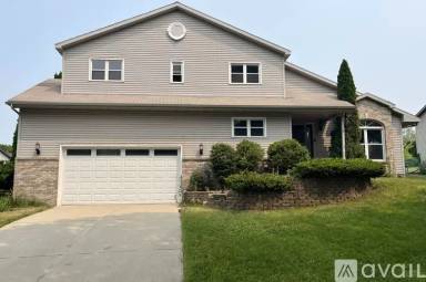 Main picture of 5849 Oxbow Bnd