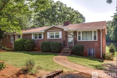 Main picture of 146 Rosedale Cir