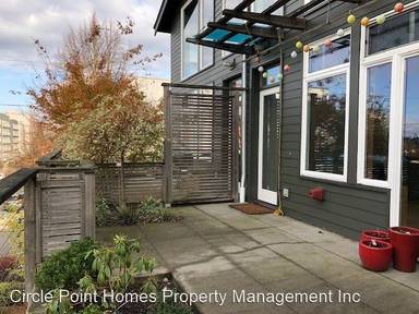 Main picture of 4802 42nd Ave SW