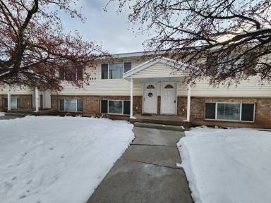 Main picture of 2450 Virlow St