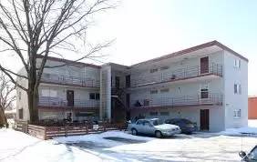 Main picture of 3295 Sullivant Ave - D