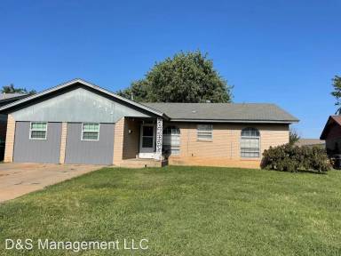 Main picture of 1812 Sunrise Dr