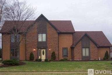Main picture of 1880 Andrea Cir
