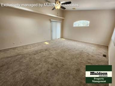Main picture of 955 S Kyle Ln