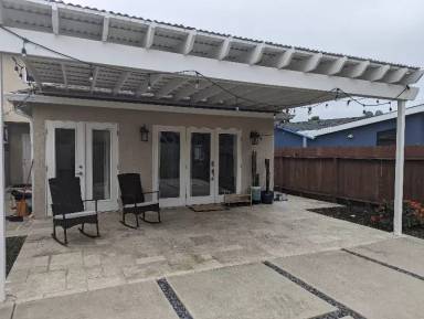 Main picture of 3951 Malcolm Ave
