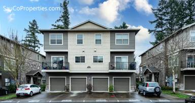 Main picture of 8726 NE Delamere Way
