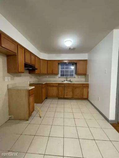 Main picture of 164 Clerk St