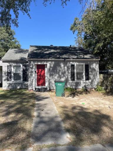 Main picture of 518 S Parkway Dr