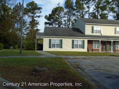 Main picture of 213 Palace Cir