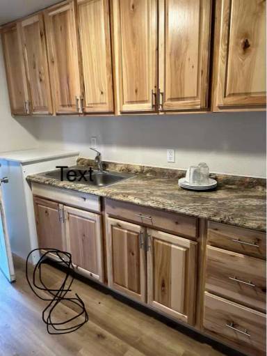 Main picture of 661 8th St W