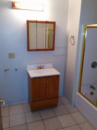 Main picture of 92 Mechanic St