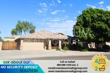 Main picture of 940 S Lafayette Dr