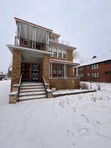 Main picture of 3209 W Grand St