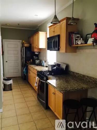 Main picture of 580 Jersey Ave