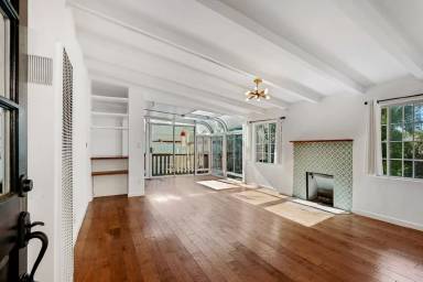 Main picture of 1758 Redcliff St