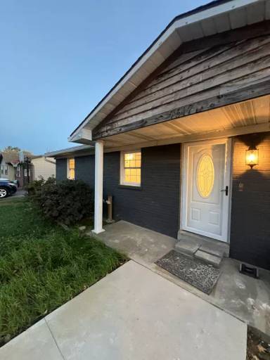 Main picture of 7517 Bayard Park Dr