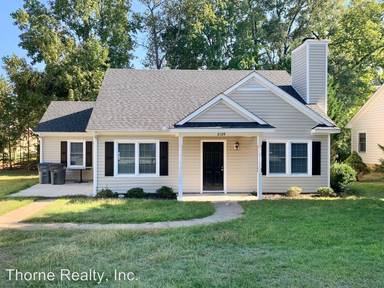 Main picture of 2129 Tanglewood Rd