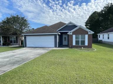 Main picture of 674 Justin Dr