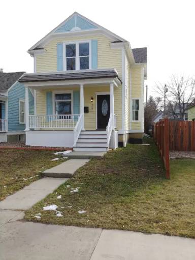 Main picture of 704 5th Ave S