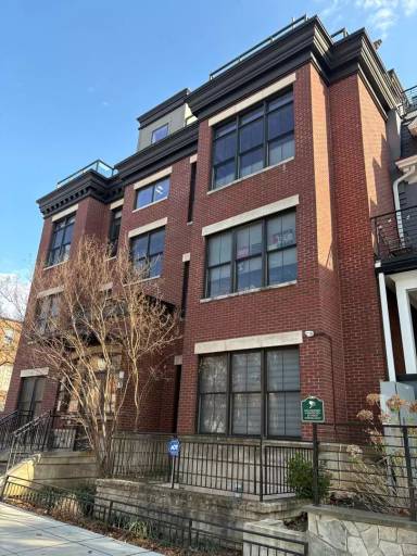 Main picture of 1700 Euclid St NW