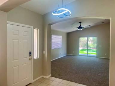 Main picture of 3388 Old Course St