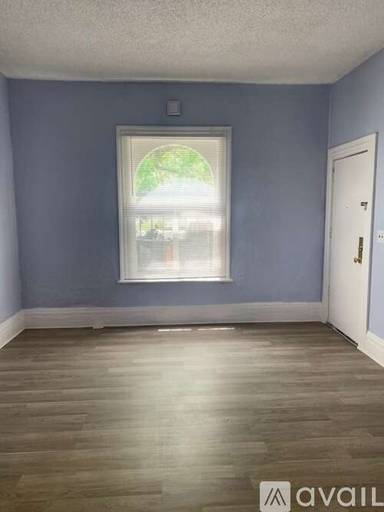 Main picture of 1401 E 21st Ave