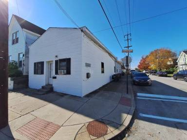 Main picture of 4501 Decoursey Ave