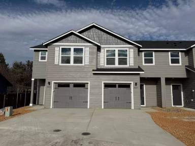 Main picture of Brand New Stunning 3 Bed/2.5 Bath Townhouse-Old Farm District