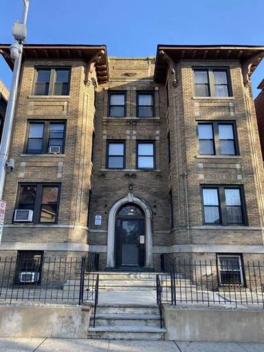 Main picture of 50 S Arlington Ave