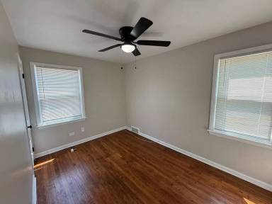 Main picture of 15700 Greenfield Rd