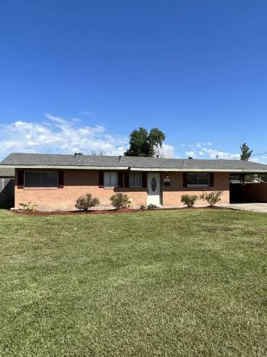Main picture of 912 Michael Ln