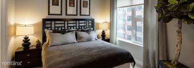 Main picture of 47 W Polk St